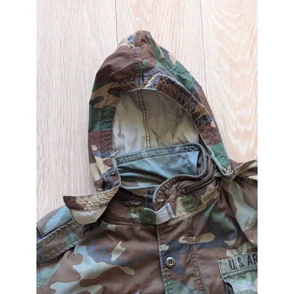 US Military Vintage 80s/90s Cold Weather Camo Field Coat / Size Medium - Picture 8 of 9